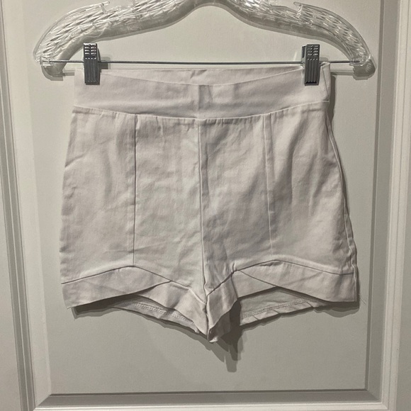 Super stretchy Charlotte Russe going out shorts - Picture 1 of 3